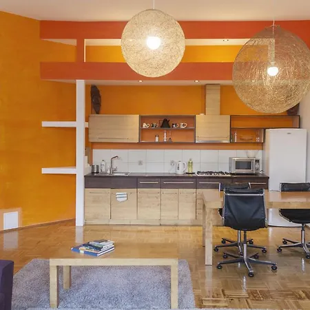 Apartment Central